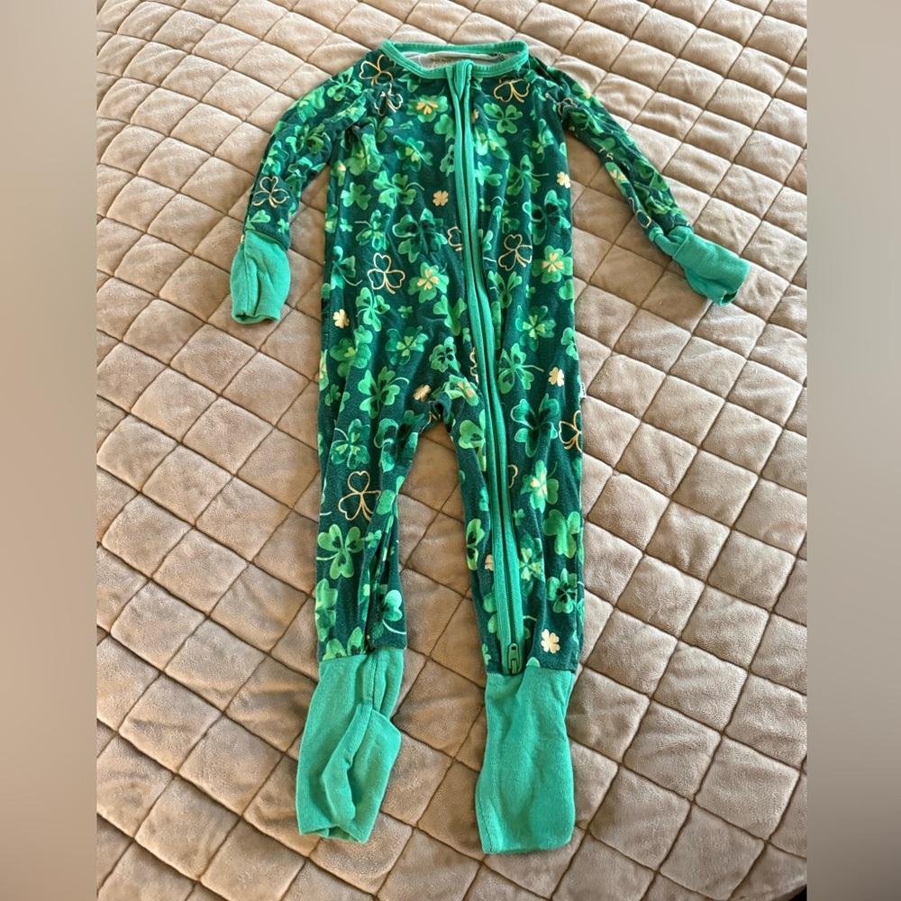 Little Sleepies Green Clover Gold Zippy Saint Patrick’s Day
